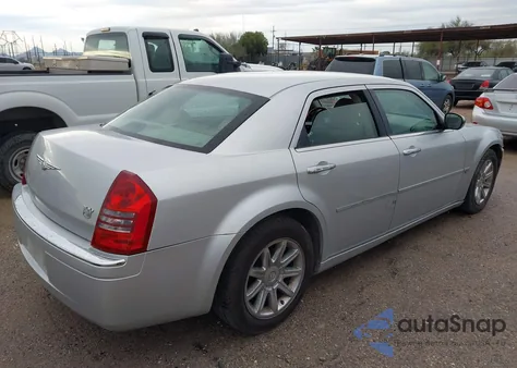2005 Chrysler 300C from USA, damaged, VIN 2C3JA63H85H170880